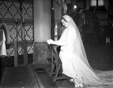 Huwelijk van de heer Hans Smulders Kerkelijke inzegening, Bestanddeelnr 904-3796 photo