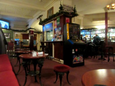 Interior of The Albion Inn, Church Road, Hove (December 2016, before refit) (1)