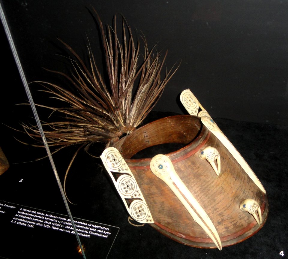 Hunting visor, Yupik Eskimo, Norton Sound - Etholén collection, Museum of Cultures (Helsinki) - DSC04920