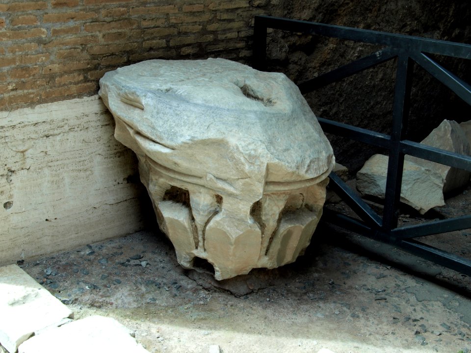 Interior of the Colosseum, exposition pic-003
