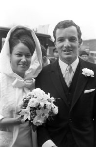 Huwelijk Tom Okker met Annemarie Wanschers te Hazerswoude, Bestanddeelnr 921-9634