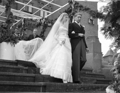 Huwelijk te Haarzuilen Graaf Van Nicolay Barones van Zuilen van Nijevelt van der, Bestanddeelnr 904-2415