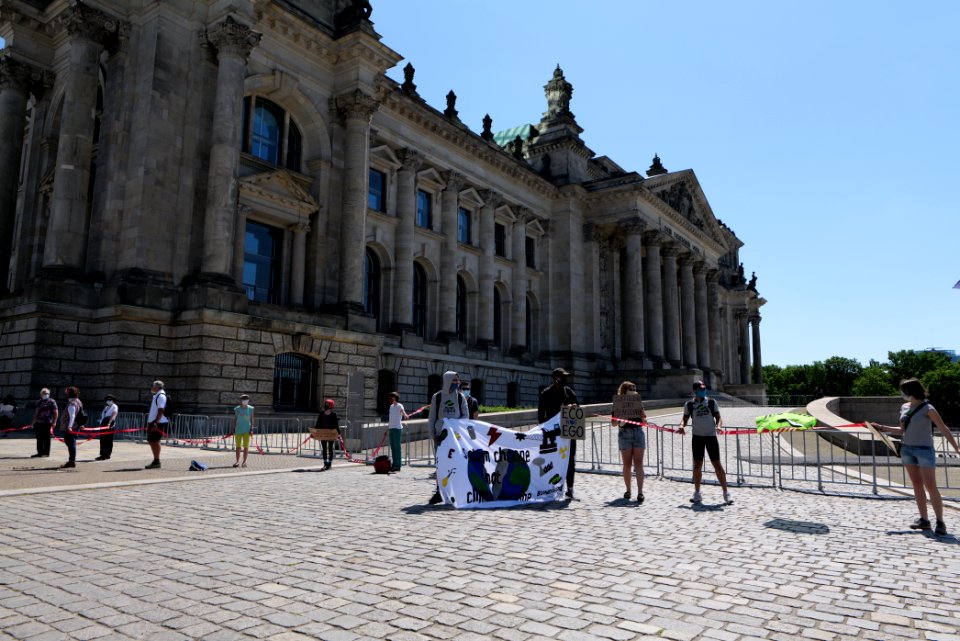 Human chain mobility protest Berlin 2020-06-02 79