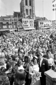 Huwelijk Rob de Nijs en Elly Hesseling te Bergen op Zoom . Rob de Nijs en Elly H, Bestanddeelnr 921-5500