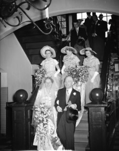 Huwelijk Jonkvrouw-Baronesse van Randwijk , secretaresse van Prinses Wilhelmina , Bestanddeelnr 906-8145