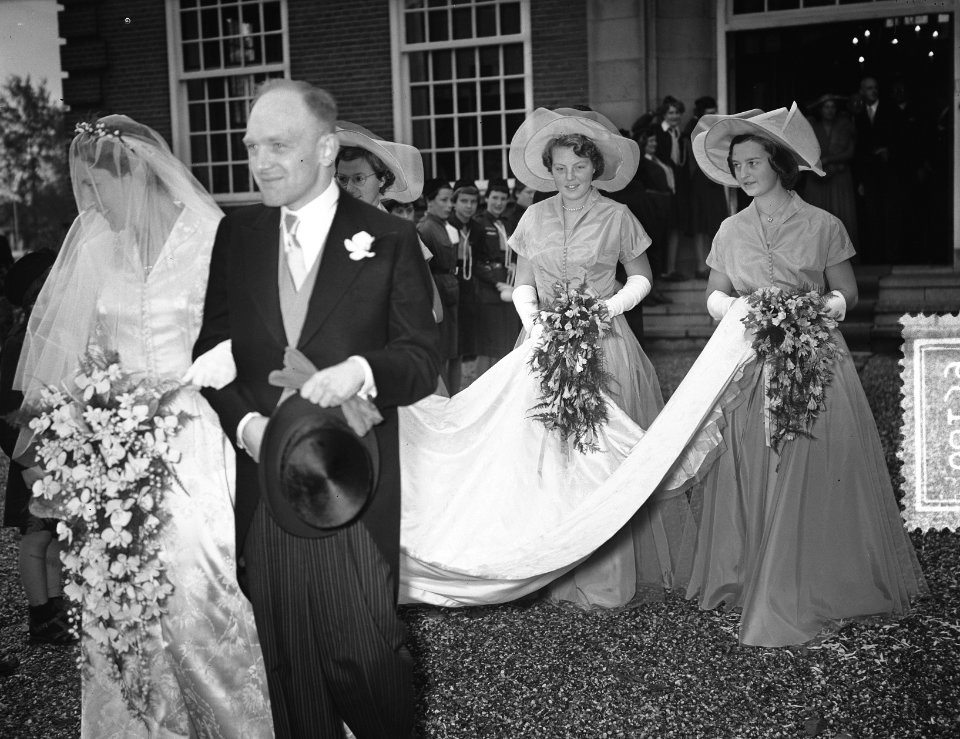 Huwelijk Jonkvrouw-Baronesse van Randwijk , secretaresse van Prinses Wilhelmina , Bestanddeelnr 906-8139
