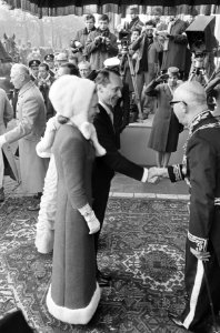 Huwelijk prinses Margriet en mr. Pieter van Vollenhoven nummer 8 en 9 prinses Ir, Bestanddeelnr 919-9609