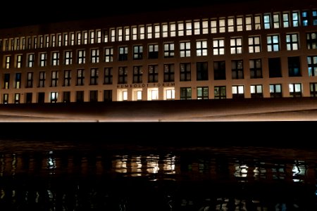 Humboldt Forum from Marx-Engels-Forum at night 2021-01-17 04