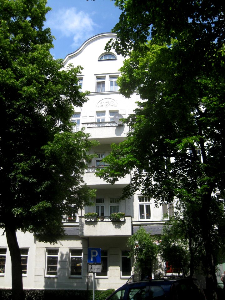 Humboldtstraße 11