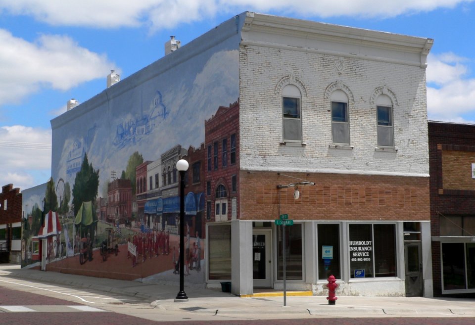 Humboldt, Nebraska 4th x East Square from NW 1