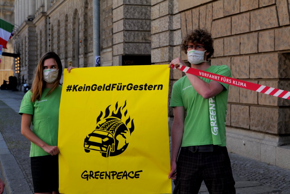 Human chain mobility protest Berlin 2020-06-02 43