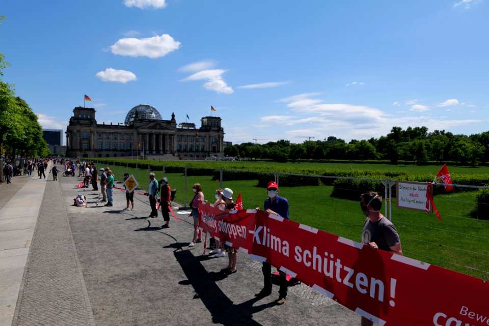 Human chain mobility protest Berlin 2020-06-02 105