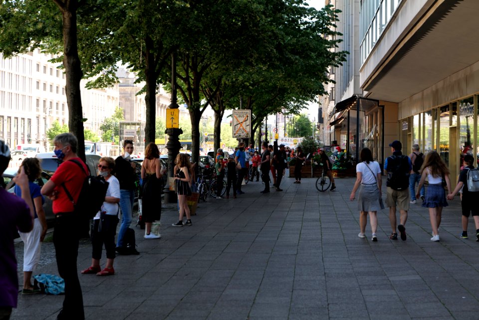 Human chain mobility protest Berlin 2020-06-02 19