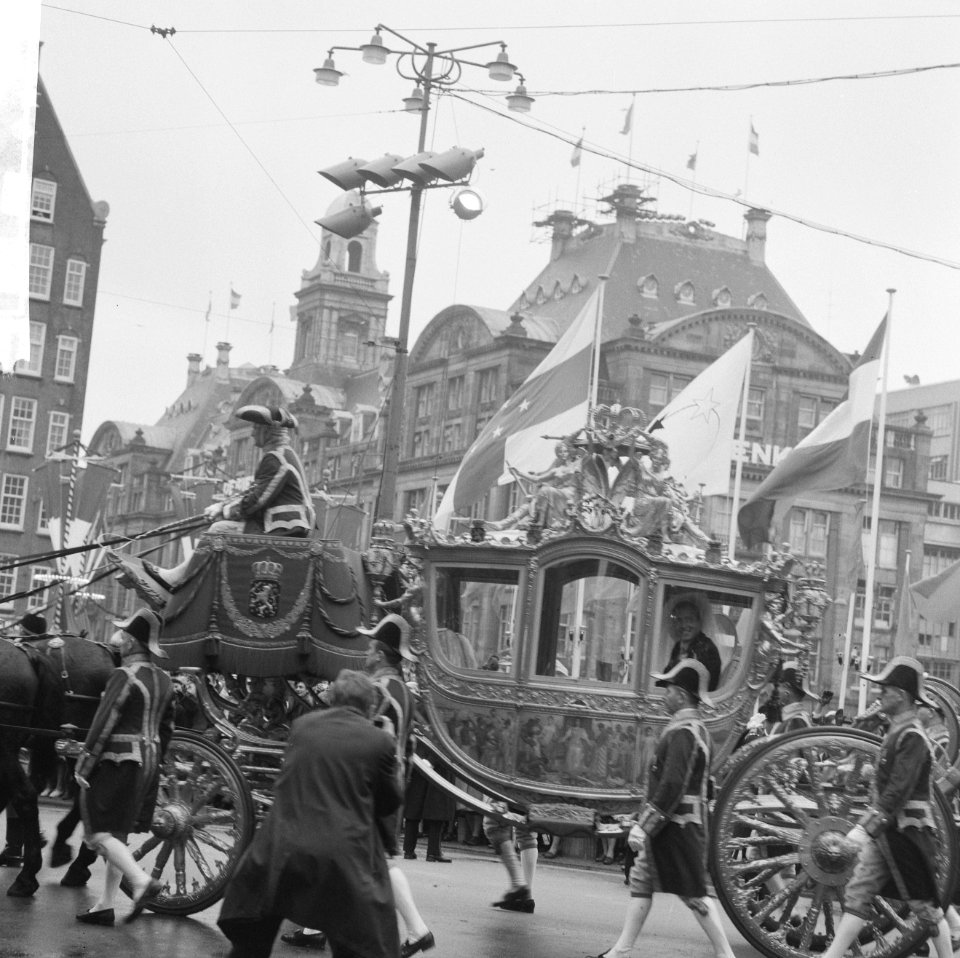 Huwelijk prinses Beatrix en Claus von Amsberg , Gouden Koets, Bestanddeelnr 918-8938
