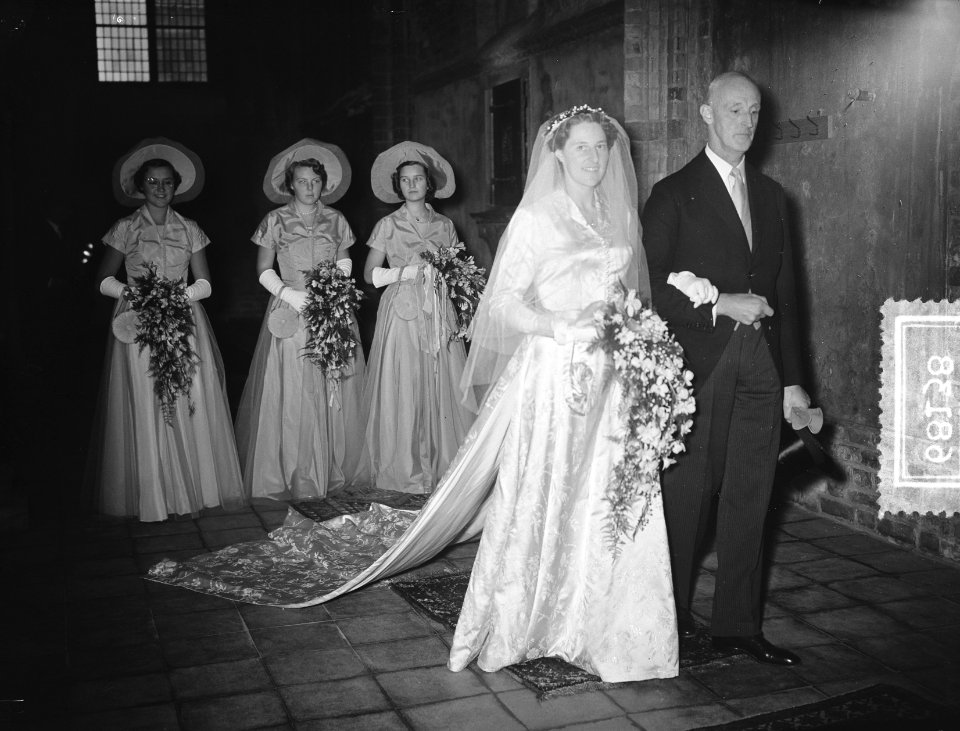 Huwelijk Jonkvrouw-Baronesse van Randwijk , secretaresse van Prinses Wilhelmina , Bestanddeelnr 906-8138