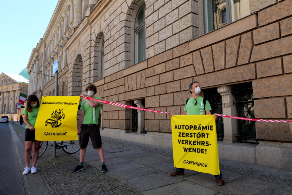 Human chain mobility protest Berlin 2020-06-02 47