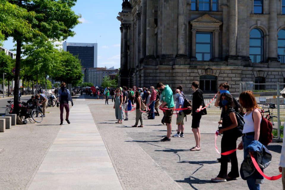 Human chain mobility protest Berlin 2020-06-02 82