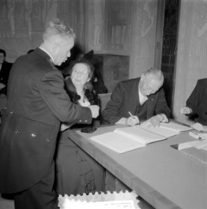 Huwelijk bij familie Cohen (Marvo), Bestanddeelnr 906-3026