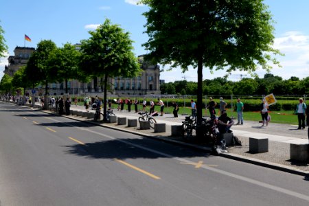 Human chain mobility protest Berlin 2020-06-02 150