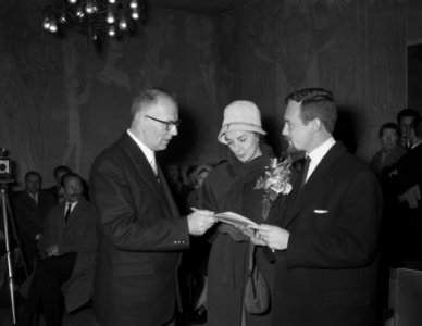 Huwelijk Andrea Domburg en Ferdi Posthuma de Boer te Amsterdam, Bestanddeelnr 909-9690