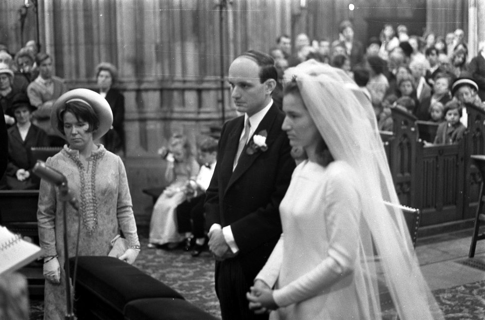 Huwelijk mejuffrouw M. van Lanschot en F. Houben in Den Bosch . Prinses Christin, Bestanddeelnr 921-4741