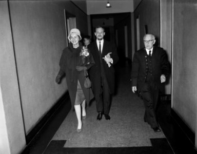 Huwelijk Andrea Domburg en Ferdi Posthuma de Boer te Amsterdam, Bestanddeelnr 909-9688
