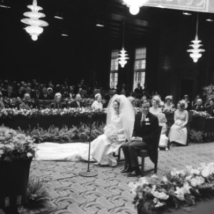 Huwelijk prinses Beatrix en Claus von Amsberg , bruidspaar, Bestanddeelnr 918-8793