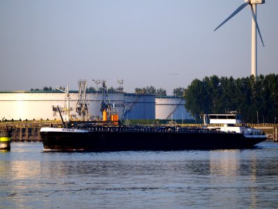Hydrus (ship, 2004) ENI 02326527, Port of Rotterdam