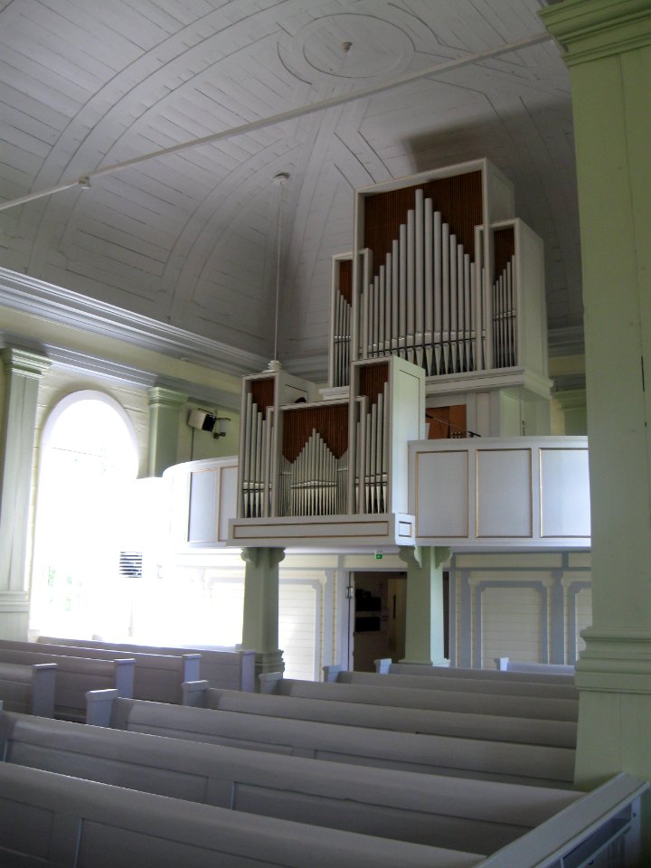 Hyrynsalmi church organs