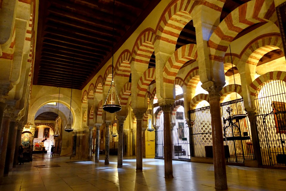 Hypostyle hall of the Mosque-Cathedral of Córdoba, Spain - DSC07093