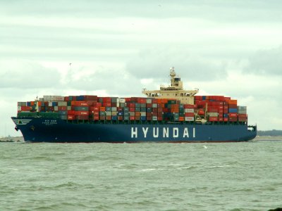 Hyundai General IMO 9112284, leaving Port of Rotterdam, Holland 08-Apr-2006