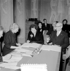 Huwelijk bij familie Cohen (Marvo), Bestanddeelnr 906-3027