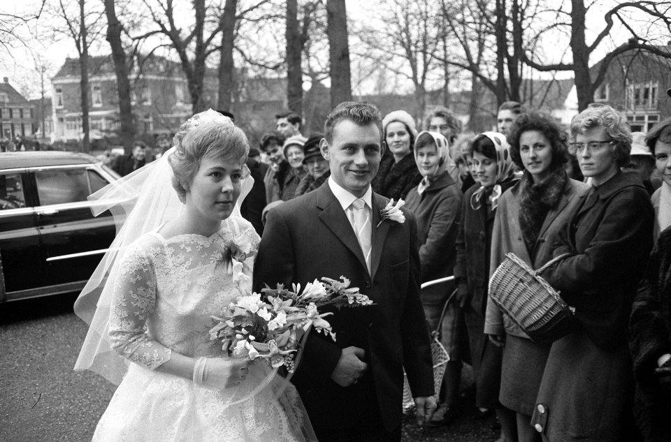 Huwelijk Henk Nijdam met C. Weijers in Hillegom, Bestanddeelnr 913-4420
