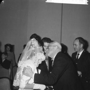 Huwelijk M.A.J. Romme met mejuffrouw E.F. Brambergers, Bestanddeelnr 913-8247