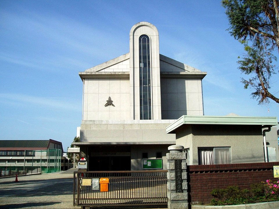 Hyogo-High-School-2012042901