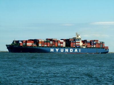 Hyundai Liberty p3, leaving Port of Rotterdam, Holland 08-Jul-2006