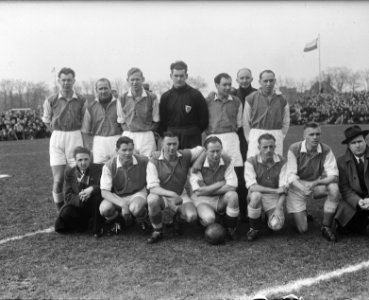 HVC kampioens elftal voetbal, Bestanddeelnr 904-4708