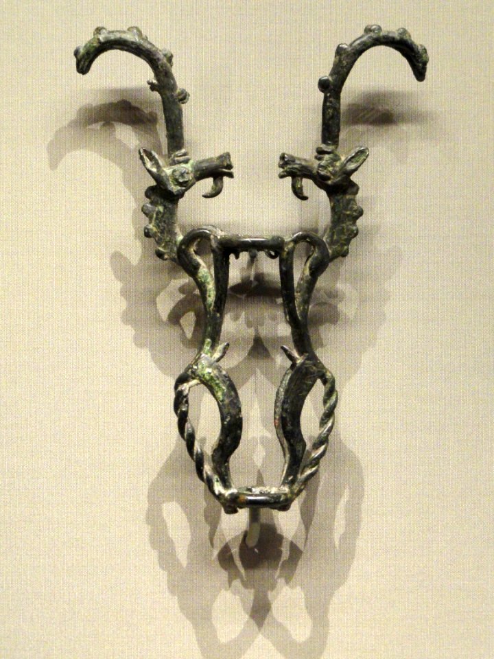 Ibex Standard Finial, about 700-600 BC, Luristan, Iran, bronze - Cleveland Museum of Art - DSC08159