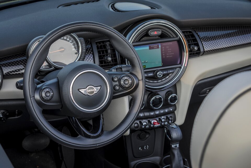 Auto pariking inside