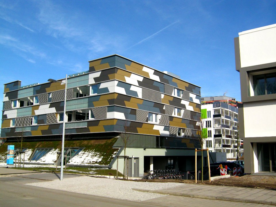 Hybrid House IBA