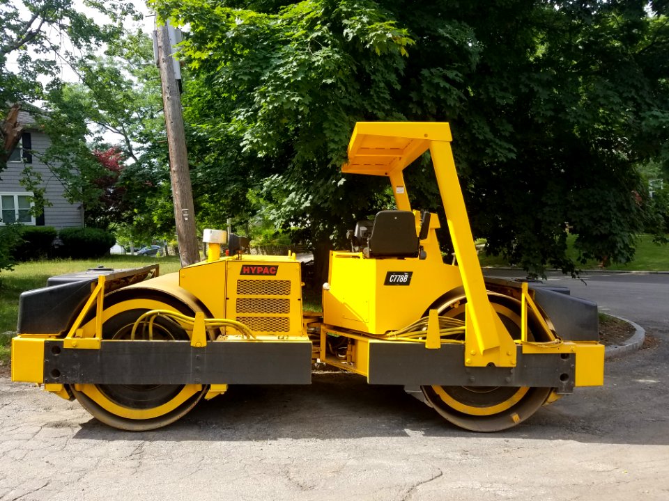 Hypac C778B road roller - 20200627 093111