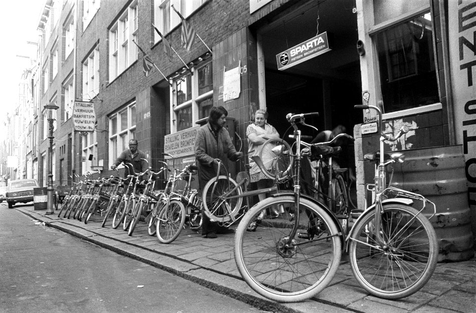 Huurfietsen worden aangeboden, Bestanddeelnr 926-7971