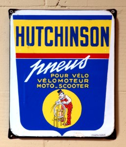Hutchinson Enamel advert sign at the den hartog ford museum pic-012