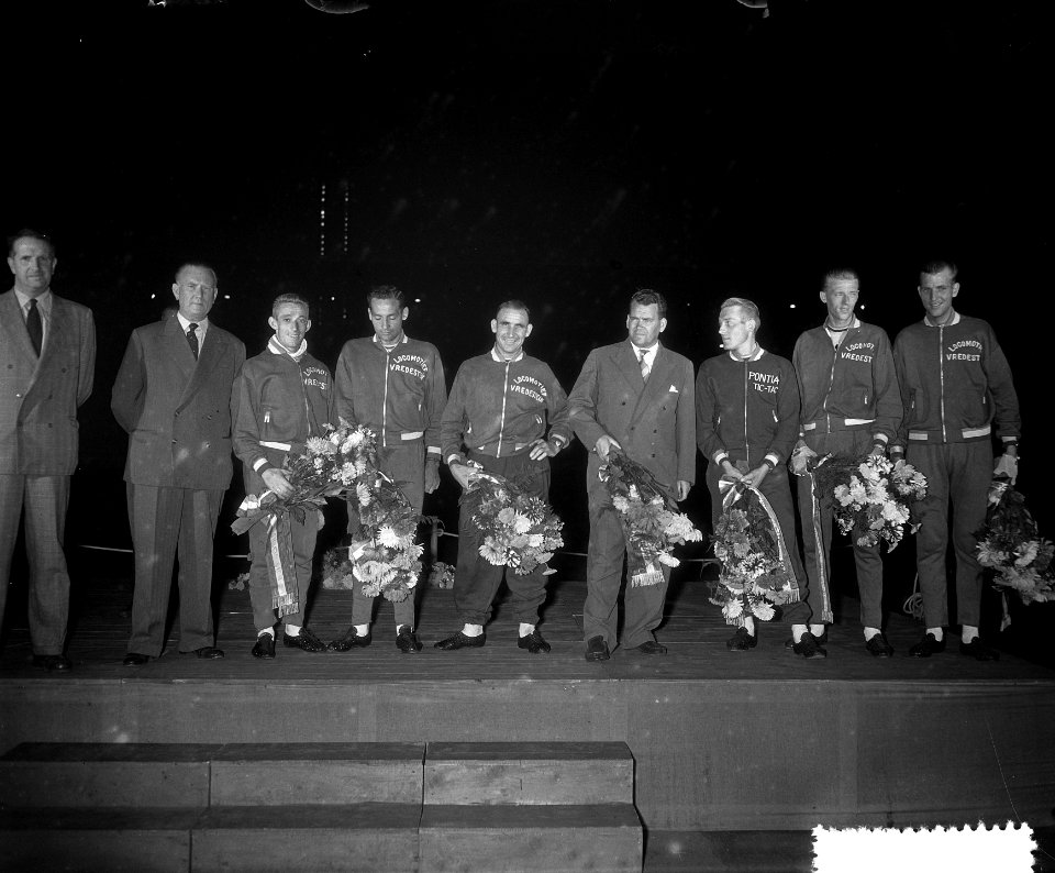 Huldiging Nederlandse Tour de France rijders in Amsterdam Stadion, Bestanddeelnr 907-2615