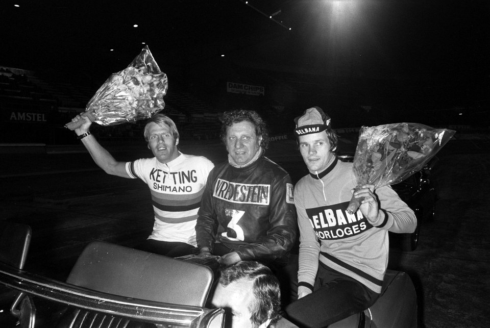 Huldiging Nederlandse medaillewinnaars WK wielrennen te Montreal in Olympisch St, Bestanddeelnr 927-4163