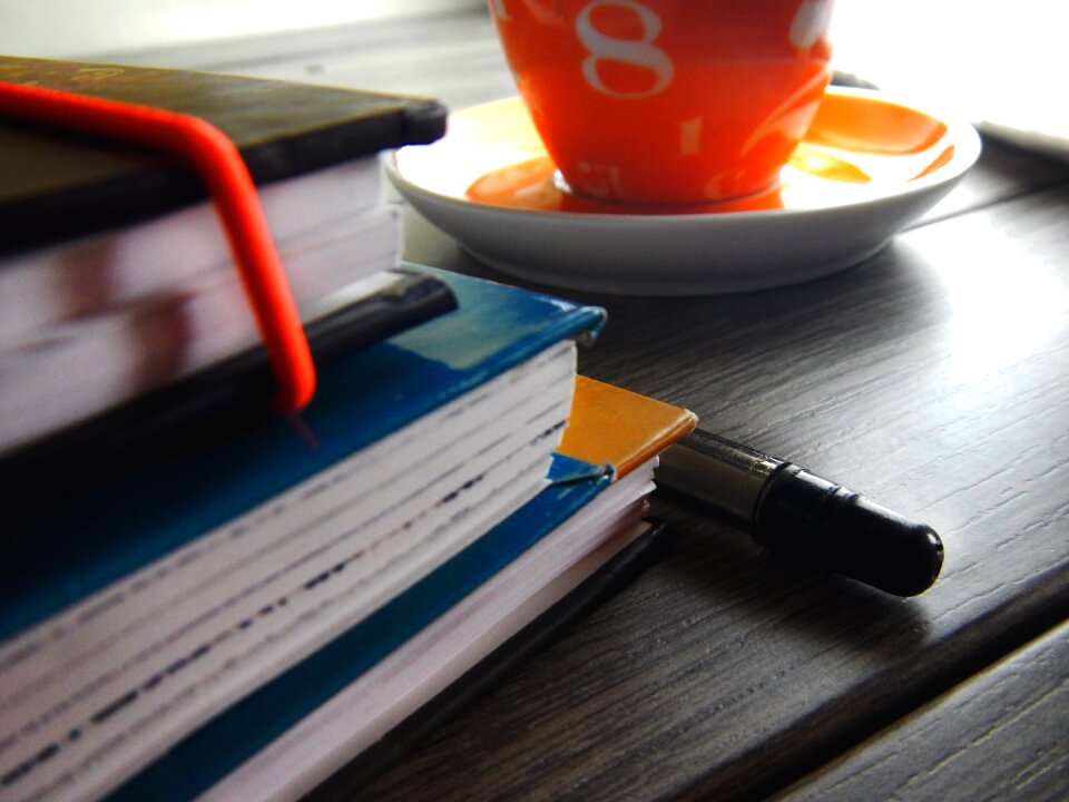 Notebook coffee rest