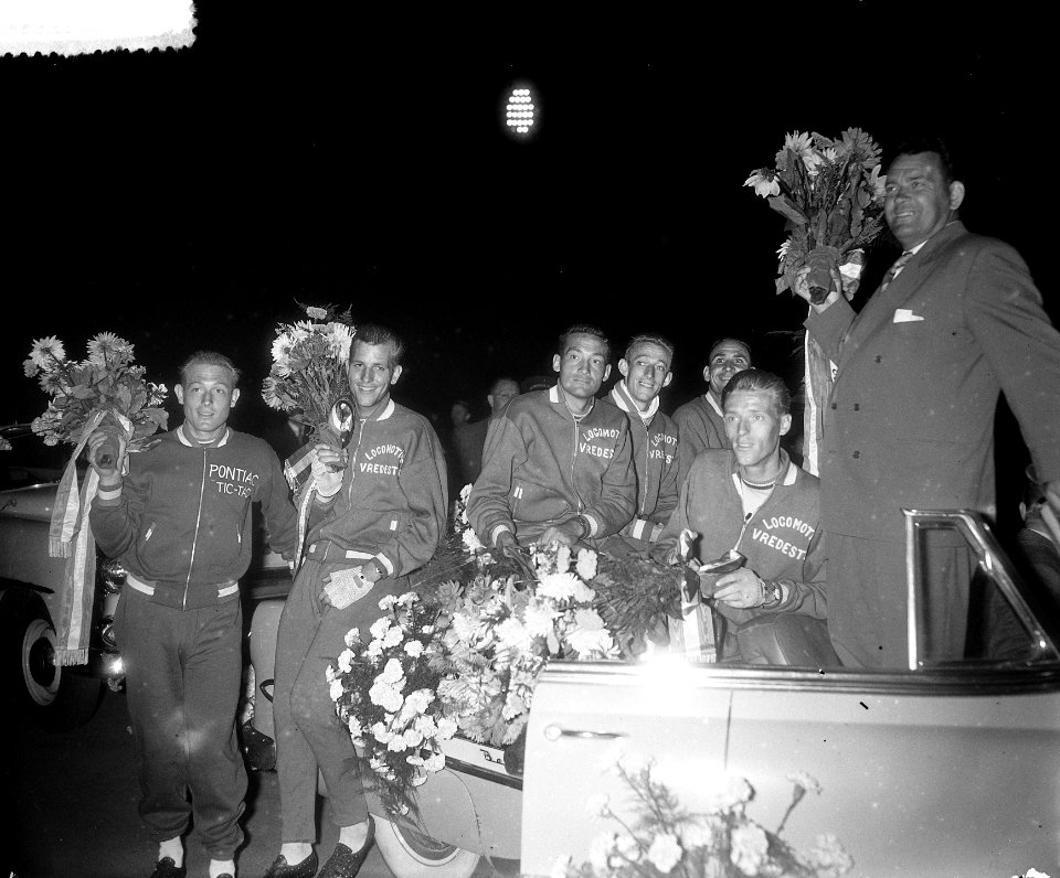Huldiging Nederlandse Tour de France rijders in Amsterdam Stadion, Bestanddeelnr 907-2618