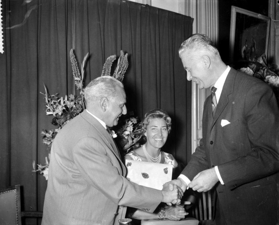 Huldiging Meyer Hamel met 40-jarig jubileum Carre, Bestanddeelnr 911-3444