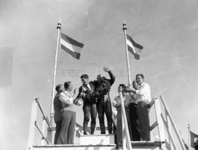 Huldiging 590cc. Geoff Duke, Bestanddeelnr 907-2370