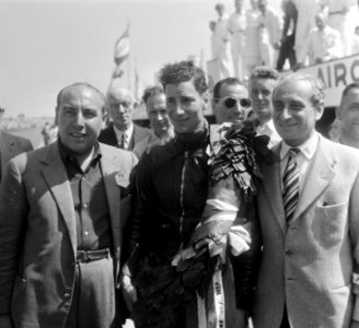 Huldiging En rico Lorenzetti (winnaar 250cc), Bestanddeelnr 905-1933